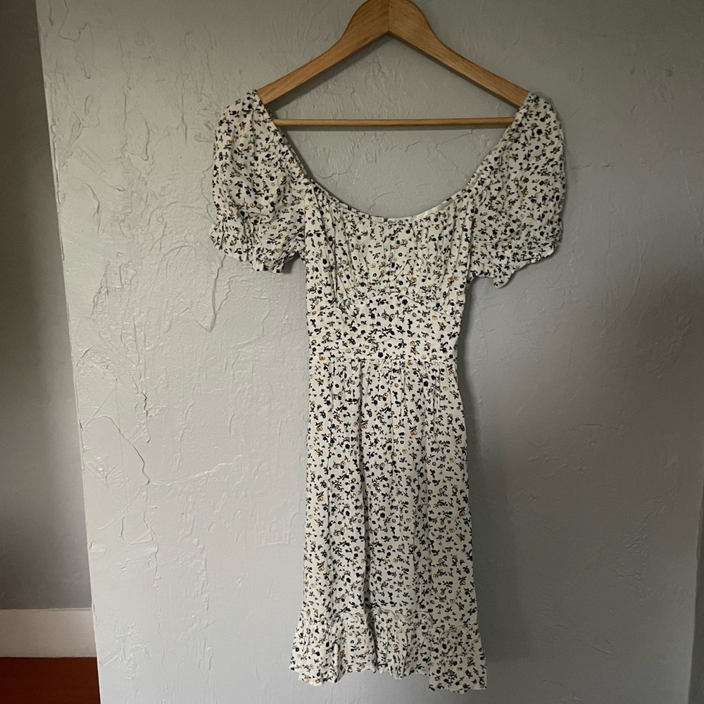 Cottagecore Feminine White Floral Sundress Dress Row A‎ sz Small